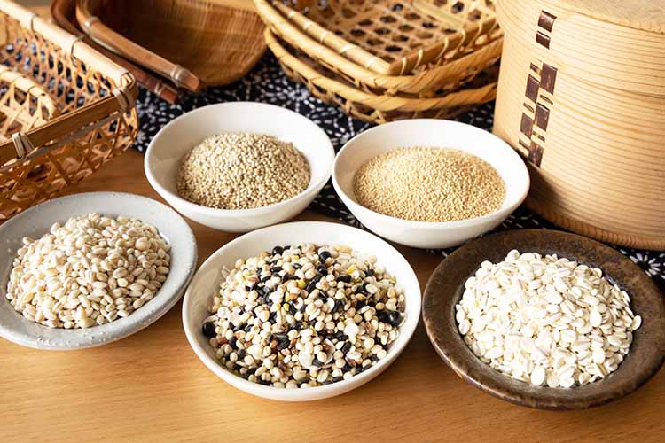 ダイエット中は食べやすい穀物が入っているものから選ぶことがおすすめの雑穀米